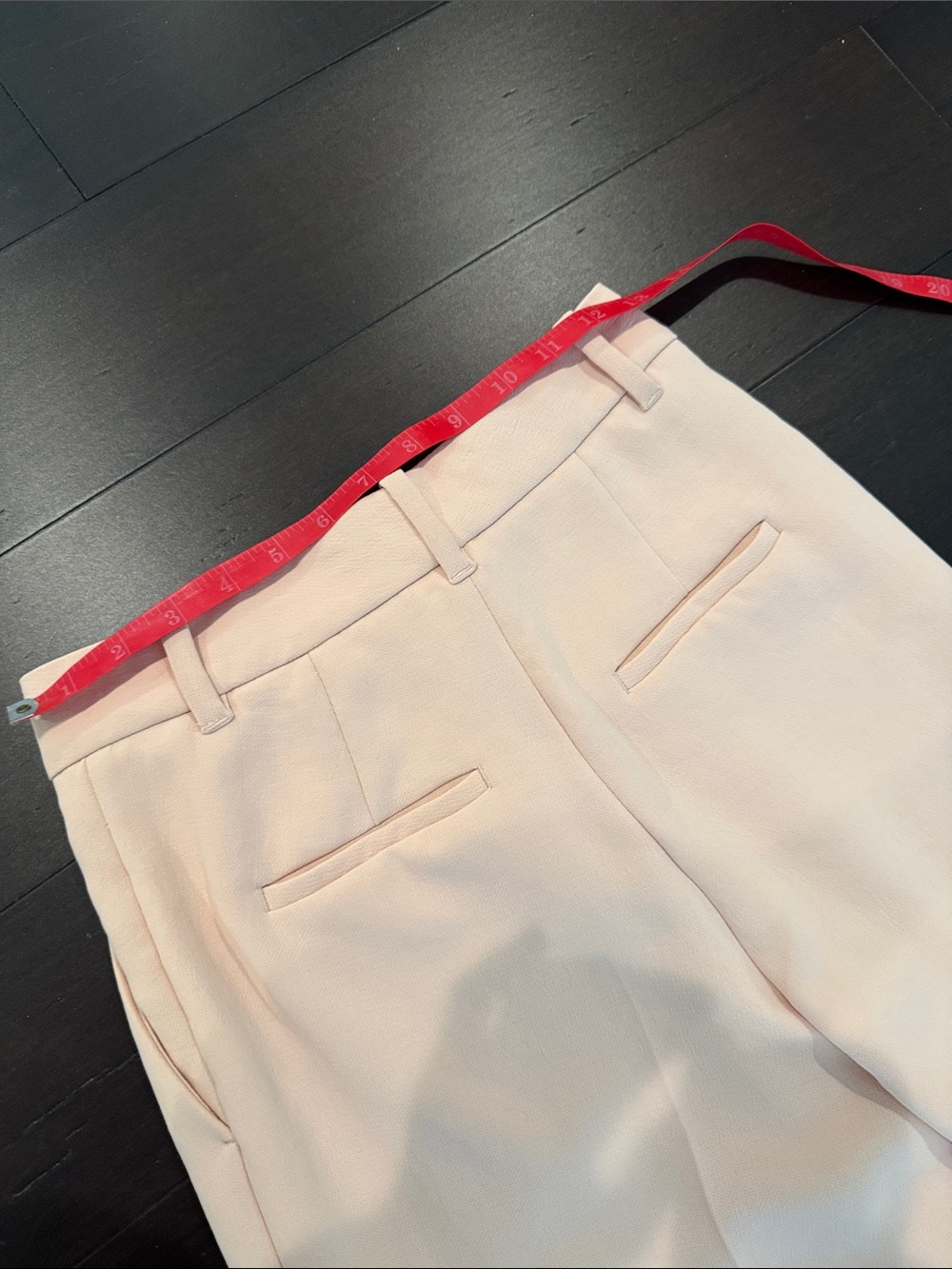 Aritzia Effortless crêpe pants - Picture 5 of 6